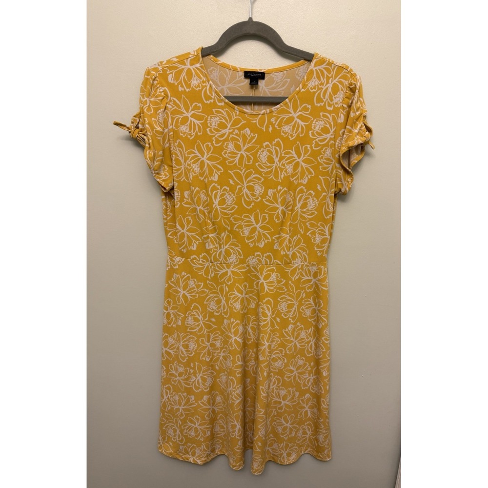 Ann Taylor Dress Women's Small Yellow White Floral Fit and Flare Knee Length‎